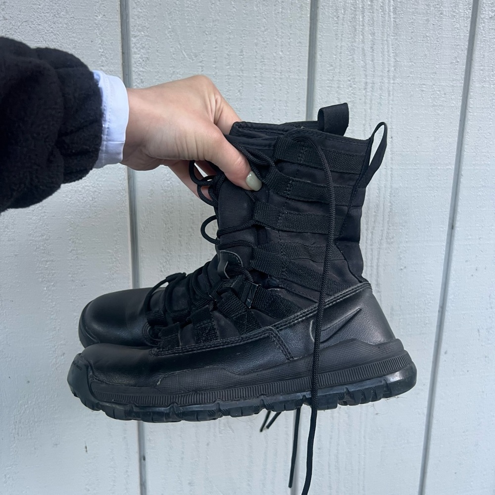 Women’s  Black Nike Boots